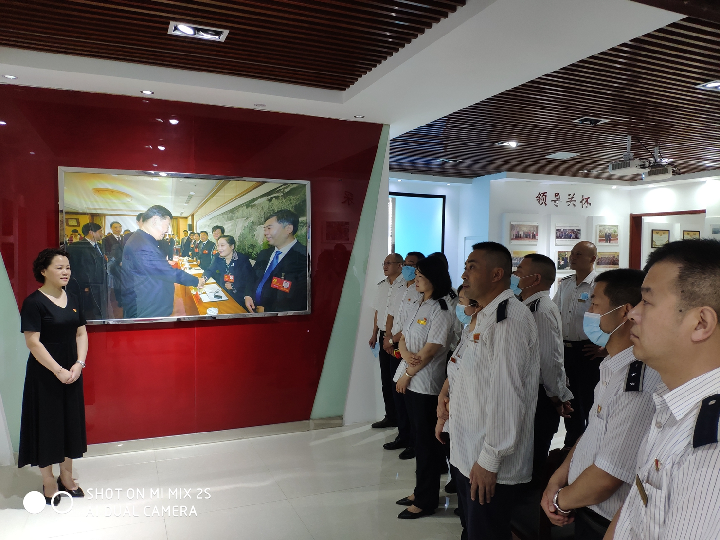 徐州汽車南站黨支部到“下水道四班”開(kāi)展主題黨日活動(dòng)